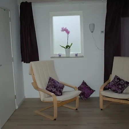Chalet Bed And Breakfast Schijndel *