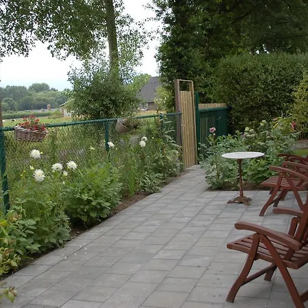 Chalet Bed And Breakfast Schijndel *